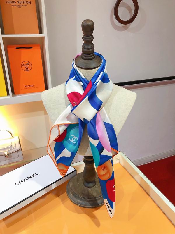 Chanel silk scarf 90X90cm E19 (12)